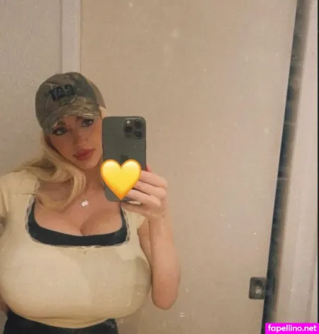 Angelina Caroline Lynn OnlyFans Thumbnail #qXAhDzwpP8