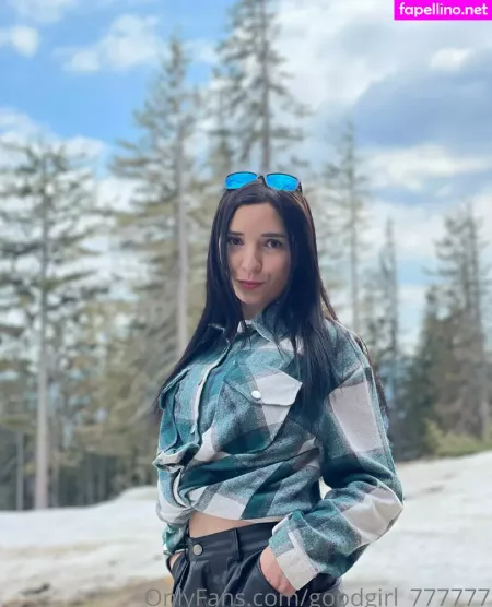 Angelina Crystal OnlyFans Thumbnail #6yj7qUSOux