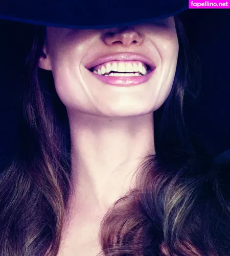 Angelina Jolie OnlyFans Thumbnail #DPkP3BAKUn