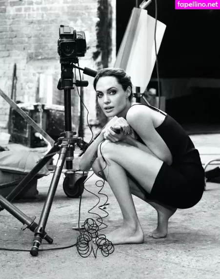 Angelina Jolie OnlyFans Thumbnail #K9JDg47rkk