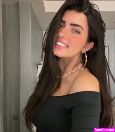 Angelina Jordan OnlyFans Thumbnail #G2WmEbqRRw