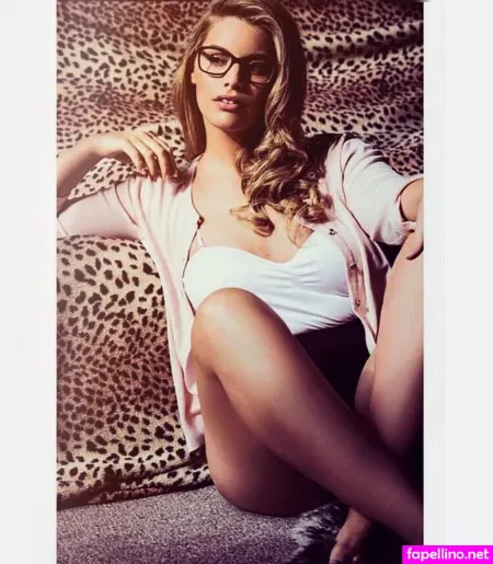 Angelina Kirsch OnlyFans Thumbnail #0dUTNIMeE9