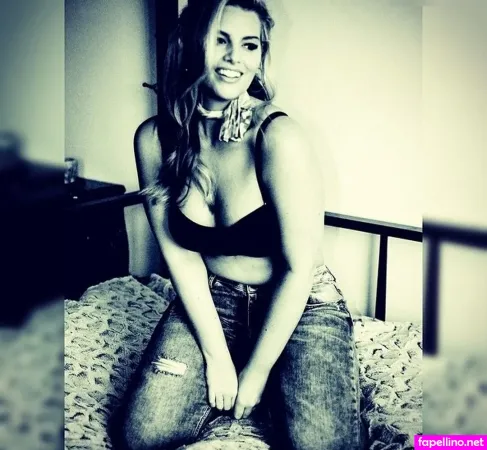 Angelina Kirsch OnlyFans Thumbnail #JwQxFA2PaW