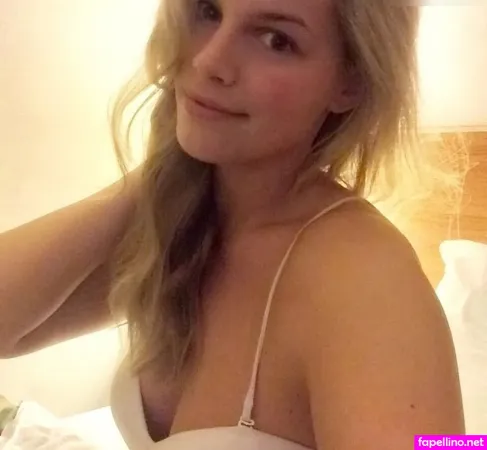 Angelina Kirsch OnlyFans Thumbnail #Ow24l41mFF