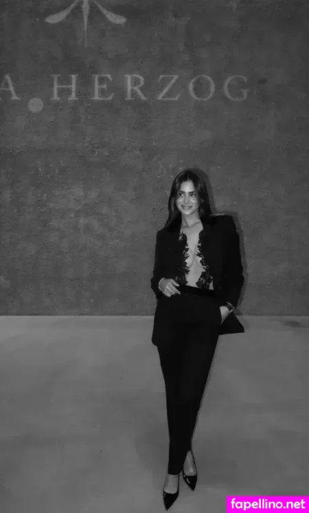 Angelina Lilienne OnlyFans Thumbnail #QSO3sKvPHU