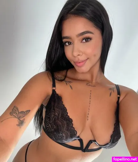 Angelinasosweet OnlyFans Thumbnail #cKzAwapez5