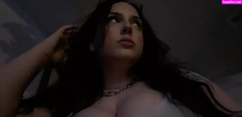 Angelinuhz OnlyFans Thumbnail #1Xr4gryFm0