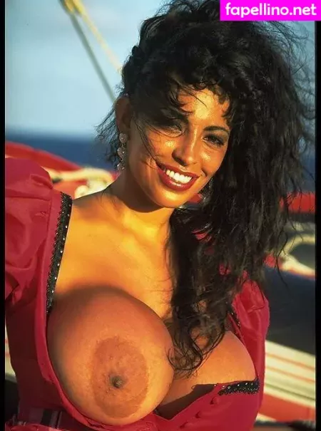 Angelique Dos Santos OnlyFans Thumbnail #8rvamyDcPL