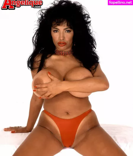 Angelique Dos Santos OnlyFans Thumbnail #Axgvw83coe