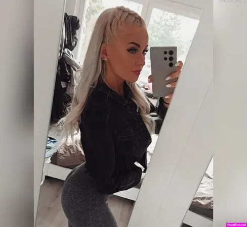 Angelique Hse OnlyFans Thumbnail #ht2BlzlvWz