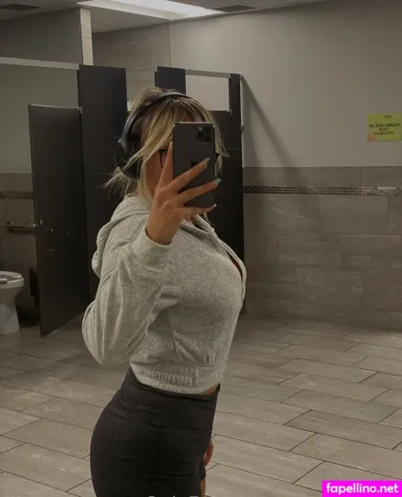 Angelmariah1111 OnlyFans Thumbnail #0iFshMBdBb