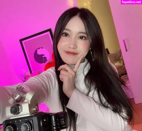 Angelskimi 1 OnlyFans Thumbnail #0VarHTr1ga