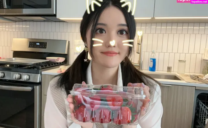 Angelskimi 1 OnlyFans Thumbnail #BxxXM3smNa