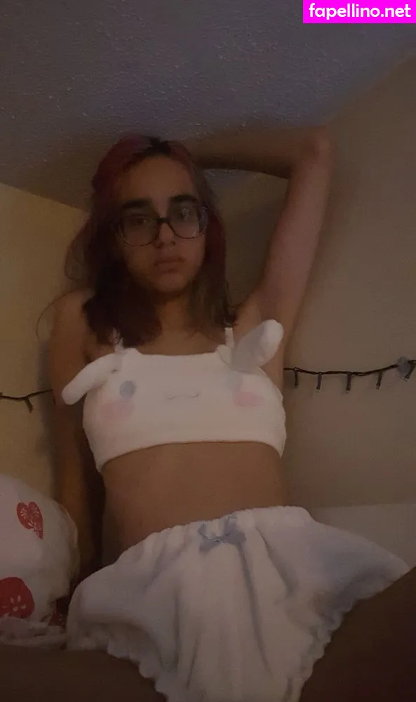 angelmoonbeam, valentine Nude Leaked OnlyFans Photo #9daDKIQVBV
