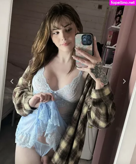 Angelvioletxo OnlyFans Thumbnail #VFImJFTZ1r