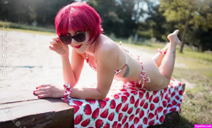 Angelwings Cos OnlyFans Thumbnail #RquumrGY0R