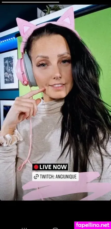 Angi Unique OnlyFans Thumbnail #Z1EX6WD0ia