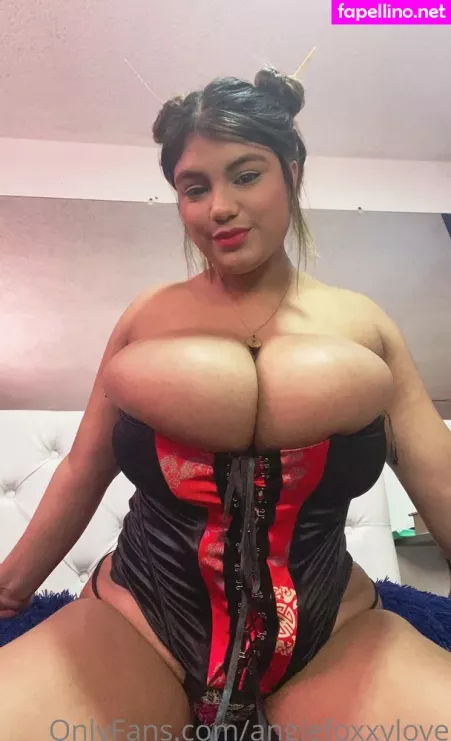 Angie Bravo OnlyFans Thumbnail #pcILYGWinT