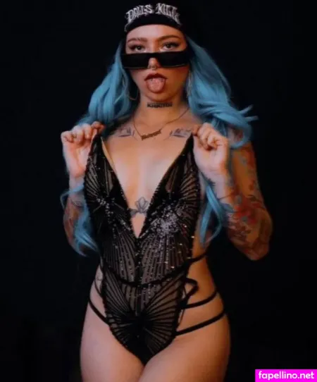 Angie Corine OnlyFans Thumbnail #DeEcgGGW2w