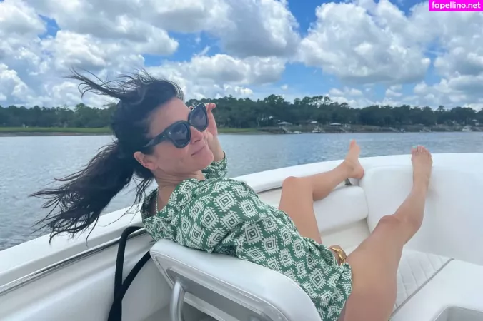 Angie Harmon OnlyFans Thumbnail #FHQyzQcCd3