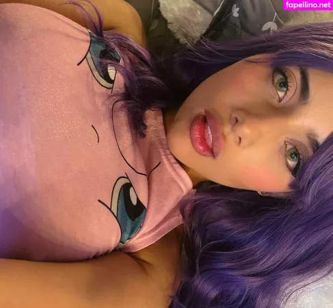 Angie Marin OnlyFans Thumbnail #YM95LHGNKy