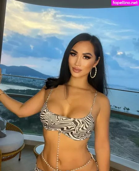 Angie Vuha OnlyFans Thumbnail #E1B83xwJZx