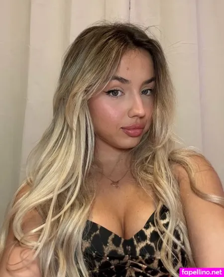 Angiegirliee OnlyFans Thumbnail #ULQoZ55NPH