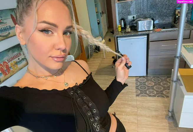 Angielynxfree OnlyFans Thumbnail #O0bFlkpzgk