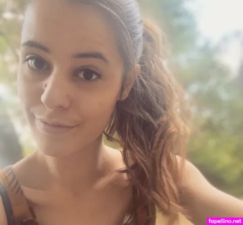 Angle Droit OnlyFans Thumbnail #azH1PdfUre