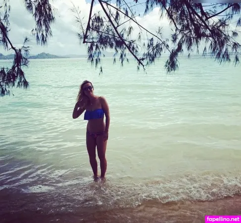 Ania Niedick OnlyFans Thumbnail #bVqCelociD
