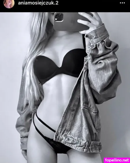 Aniaa0 Main Profile Photo