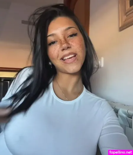 Anias Molina OnlyFans Thumbnail #dRzmlTk3JX