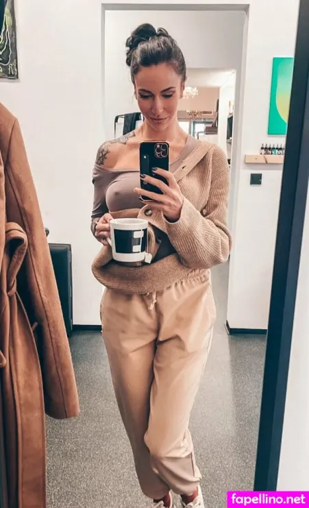 Aniblackfox OnlyFans Thumbnail #uxa3iHwTGf