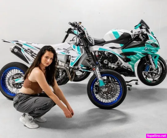 Anica Zimmermann OnlyFans Thumbnail #9ngcV1ZAXR
