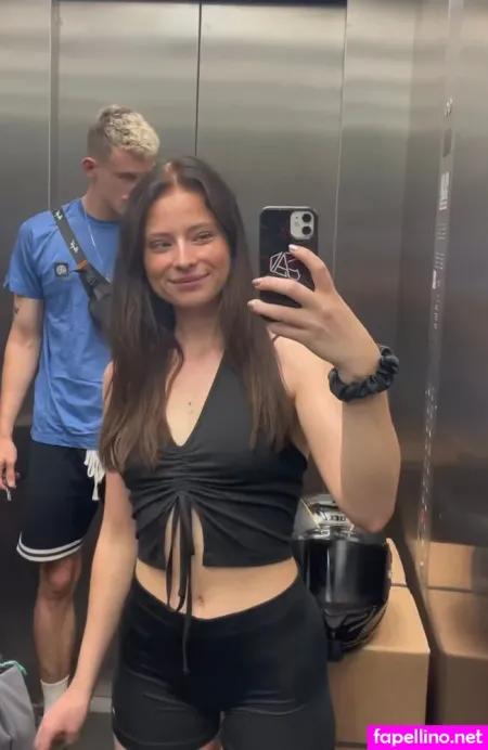 Anica Zimmermann OnlyFans Thumbnail #oCACeHi23A