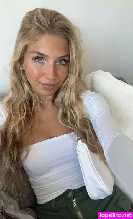 Aniela Leon OnlyFans Thumbnail #7Yspv1u1Mu