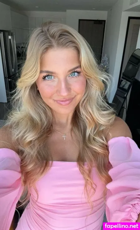 Aniela Leon OnlyFans Thumbnail #pHsH3Psexd