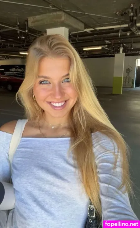 Aniela Leon OnlyFans Thumbnail #vuUPGQupuq