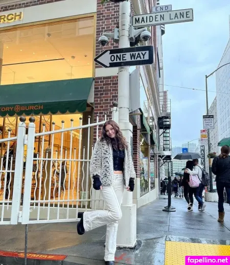 Anika Grace OnlyFans Thumbnail #bWbWRhn8Lf