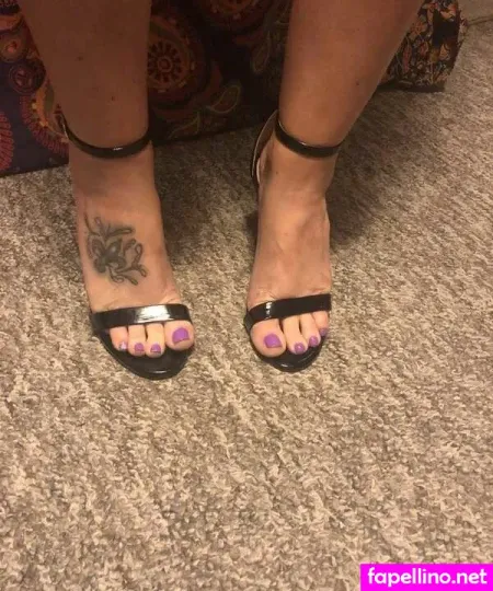 Anika Minkov OnlyFans Thumbnail #t1EQ6qArZt