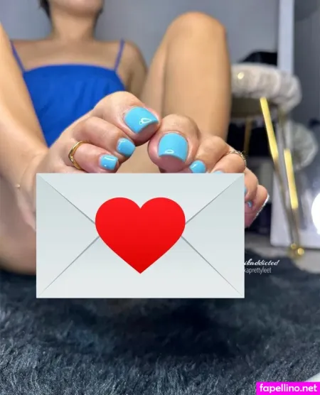 Anikaprettyfeet OnlyFans Thumbnail #bFDNREKNns