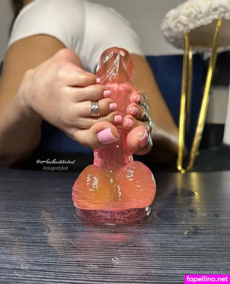 Anikaprettyfeet OnlyFans Thumbnail #jx2h2KfMDW