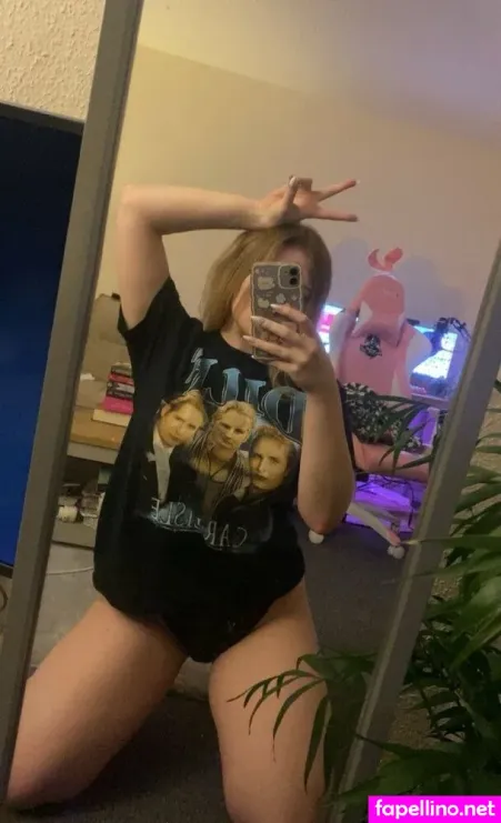 Anime4dayss OnlyFans Thumbnail #oC1wHVgFoU