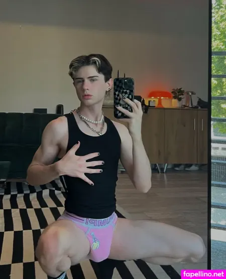 Animecole OnlyFans Thumbnail #NCzsVFVKP2