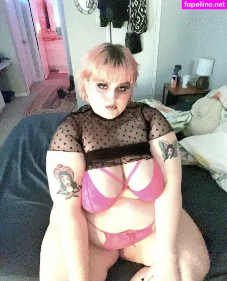 Animetiddiezluver OnlyFans Thumbnail #InlocDH0yR