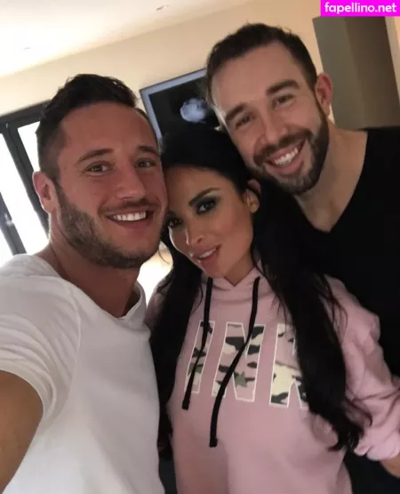 Anissa Kate OnlyFans Thumbnail #l9d7xVdIGv