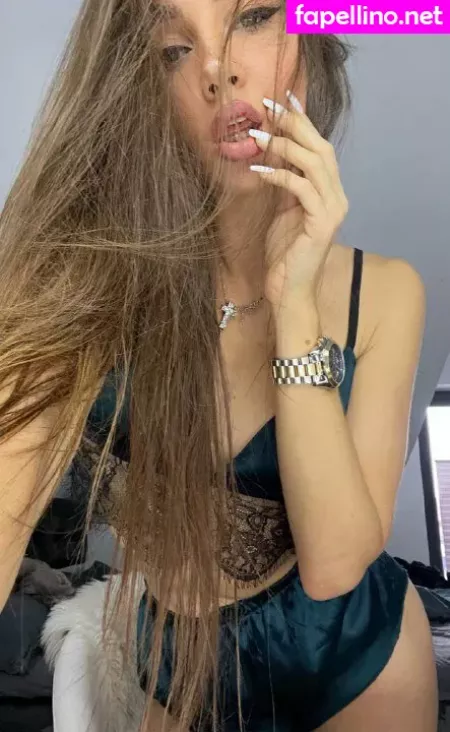 Anita Flexi OnlyFans Thumbnail #SirzTnnTYX