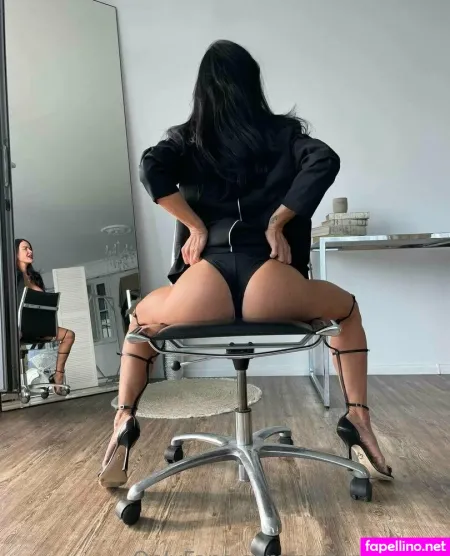 Anita Lady OnlyFans Thumbnail #SfLPv2hbqB