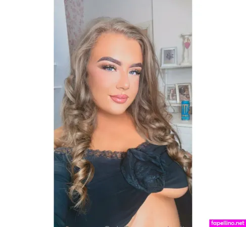 Anitameganx OnlyFans Thumbnail #JbAwJcEWsK