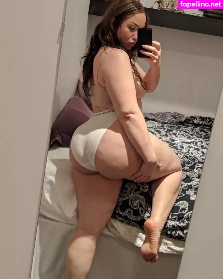 Anja Dee OnlyFans Thumbnail #K9vWXFVoww